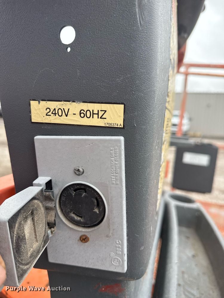 image for item EG5919 2007 JLG 800AJ boom lift