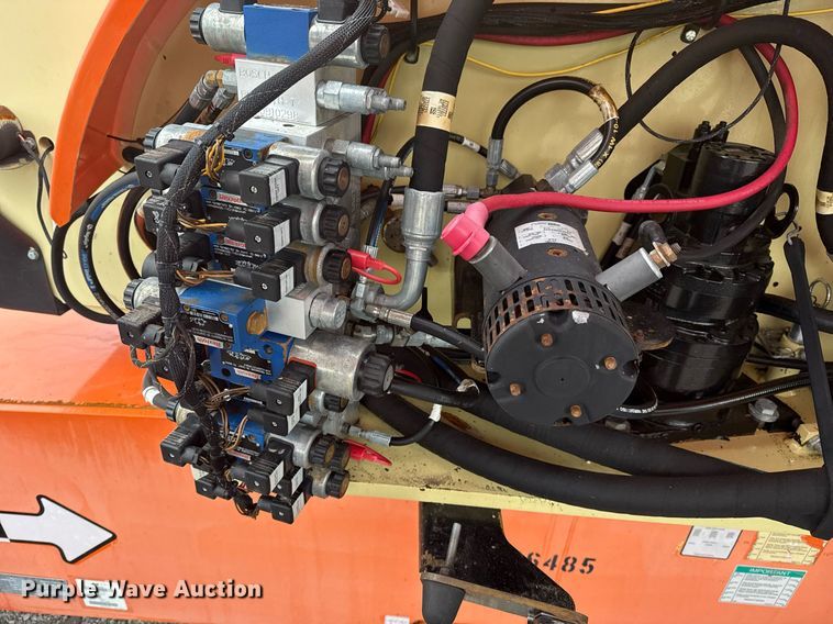 image for item EG5919 2007 JLG 800AJ boom lift