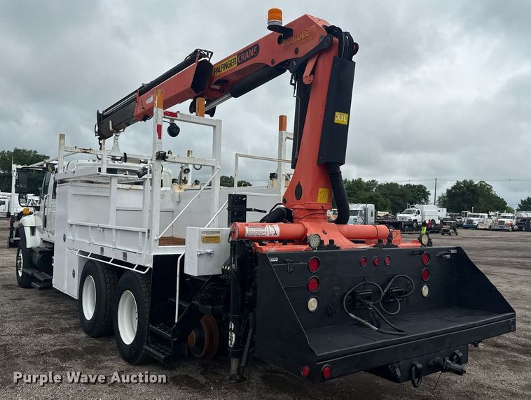 image for item EG5920 2008 International 7500 Crew Cab crane truck