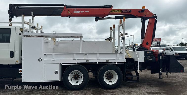image for item EG5920 2008 International 7500 Crew Cab crane truck