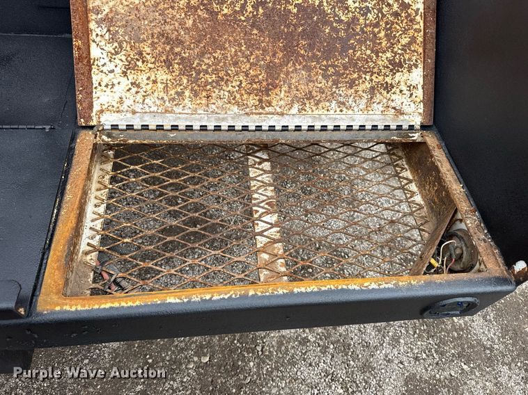 image for item EG5920 2008 International 7500 Crew Cab crane truck