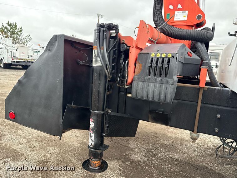 image for item EG5920 2008 International 7500 Crew Cab crane truck