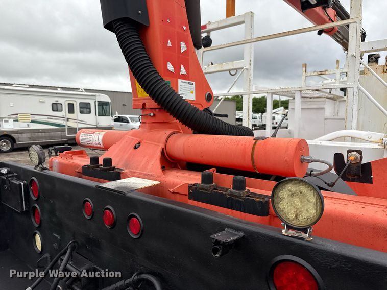 image for item EG5920 2008 International 7500 Crew Cab crane truck