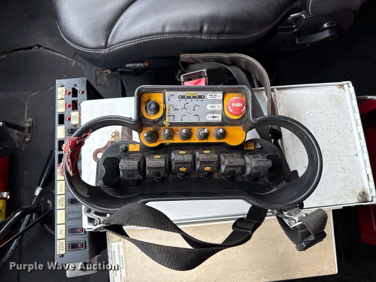 image for item EG5920 2008 International 7500 Crew Cab crane truck