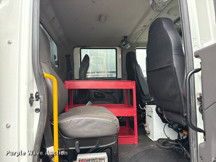 image for item EG5920 2008 International 7500 Crew Cab crane truck