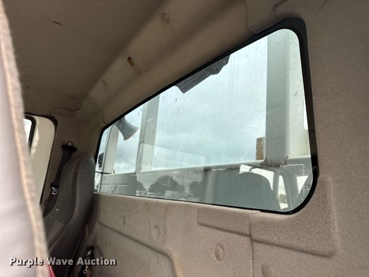 image for item EG5920 2008 International 7500 Crew Cab crane truck