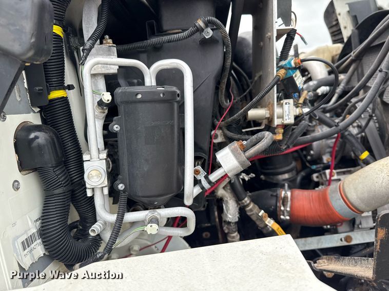 image for item EG5920 2008 International 7500 Crew Cab crane truck