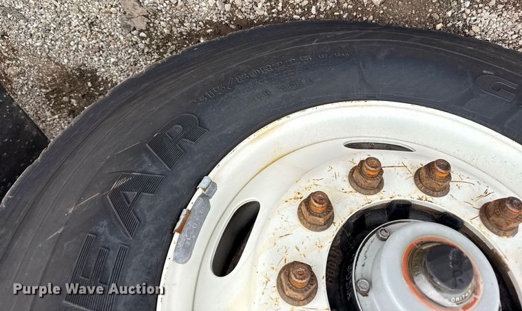 image for item EG5920 2008 International 7500 Crew Cab crane truck