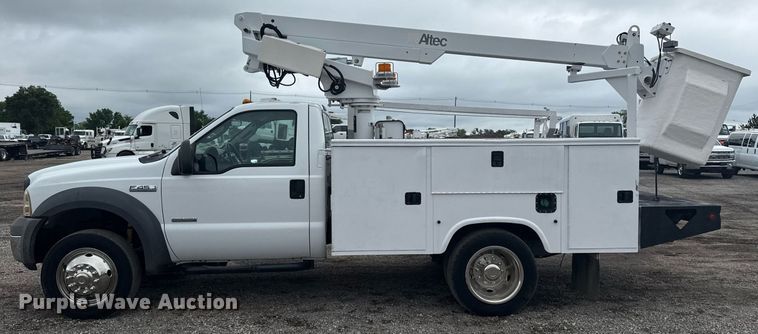image for item EG5921 2005 Ford F450 Super Duty bucket truck