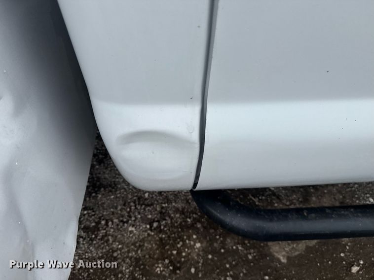 image for item EG5921 2005 Ford F450 Super Duty bucket truck