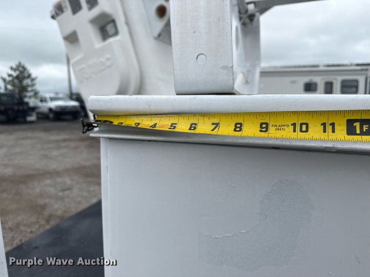 image for item EG5921 2005 Ford F450 Super Duty bucket truck