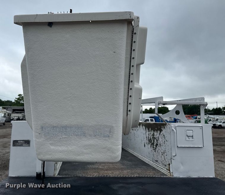 image for item EG5921 2005 Ford F450 Super Duty bucket truck