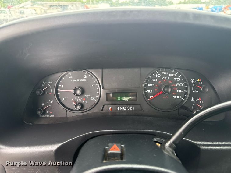 image for item EG5921 2005 Ford F450 Super Duty bucket truck