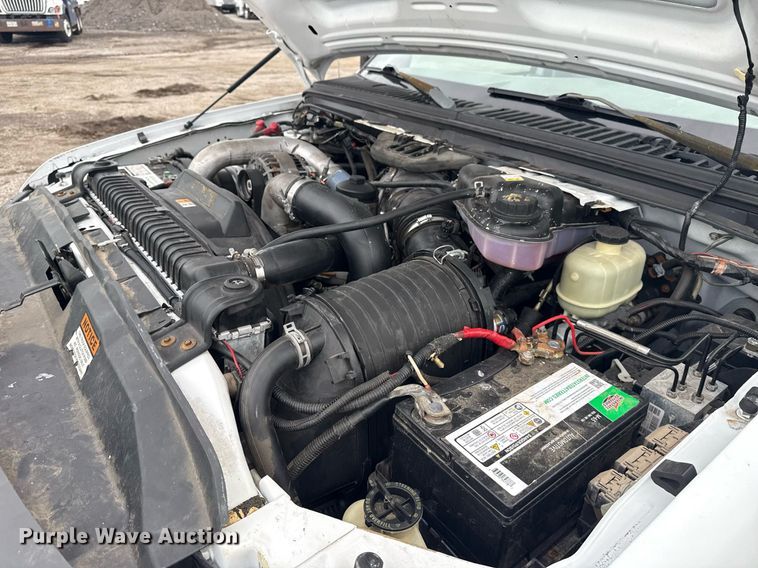 image for item EG5921 2005 Ford F450 Super Duty bucket truck