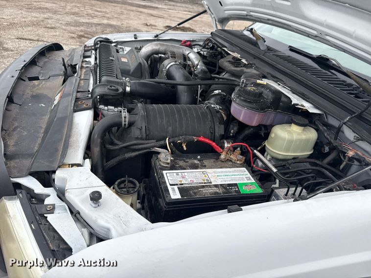 image for item EG5921 2005 Ford F450 Super Duty bucket truck