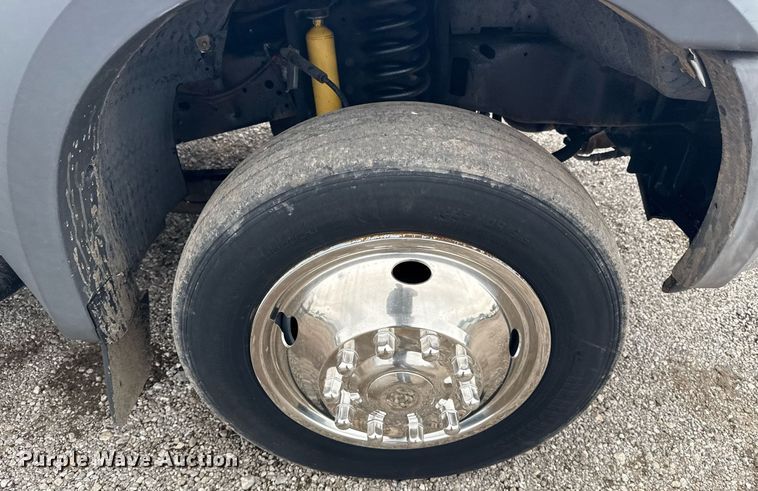 image for item EG5921 2005 Ford F450 Super Duty bucket truck