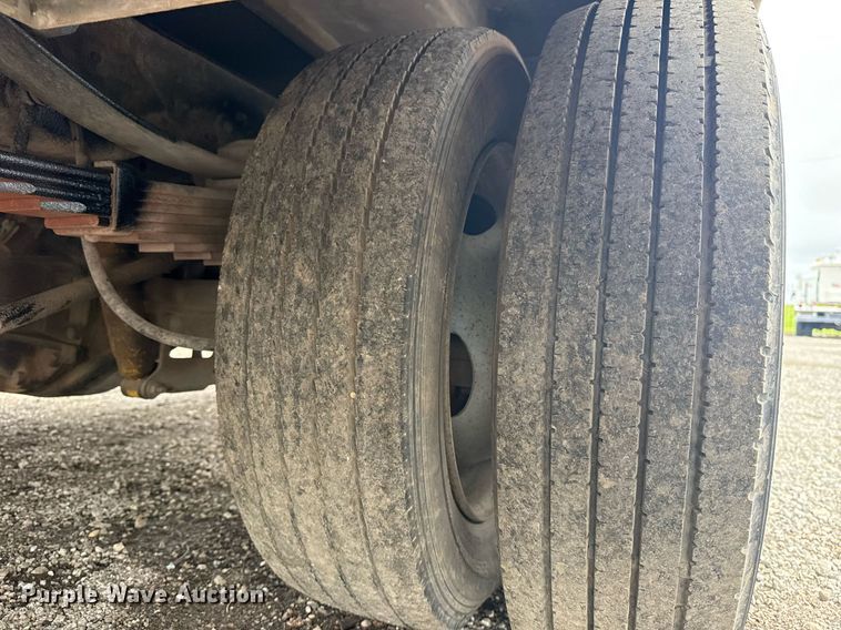 image for item EG5921 2005 Ford F450 Super Duty bucket truck