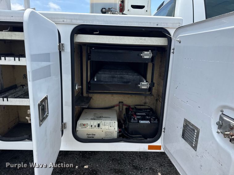 image for item EG5926 2008 Ford F450 Super Duty bucket truck