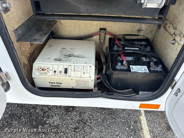 image for item EG5926 2008 Ford F450 Super Duty bucket truck