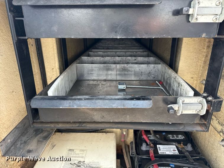 image for item EG5926 2008 Ford F450 Super Duty bucket truck