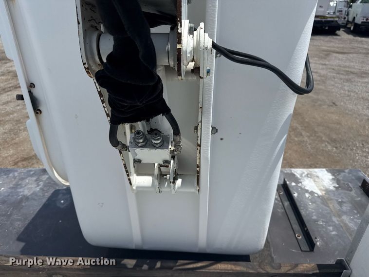 image for item EG5926 2008 Ford F450 Super Duty bucket truck