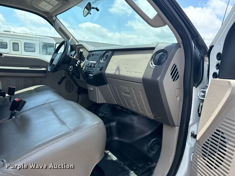 image for item EG5926 2008 Ford F450 Super Duty bucket truck