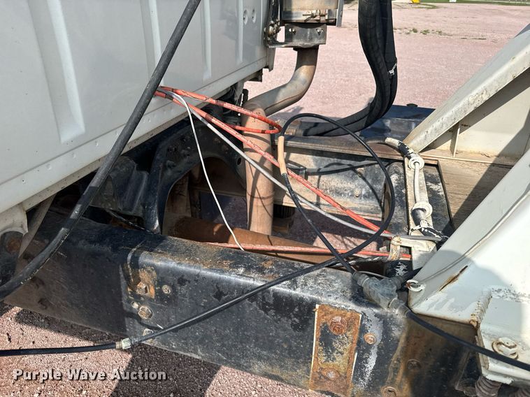 image for item EG6529 1989 Ford LT8000 ready mix truck