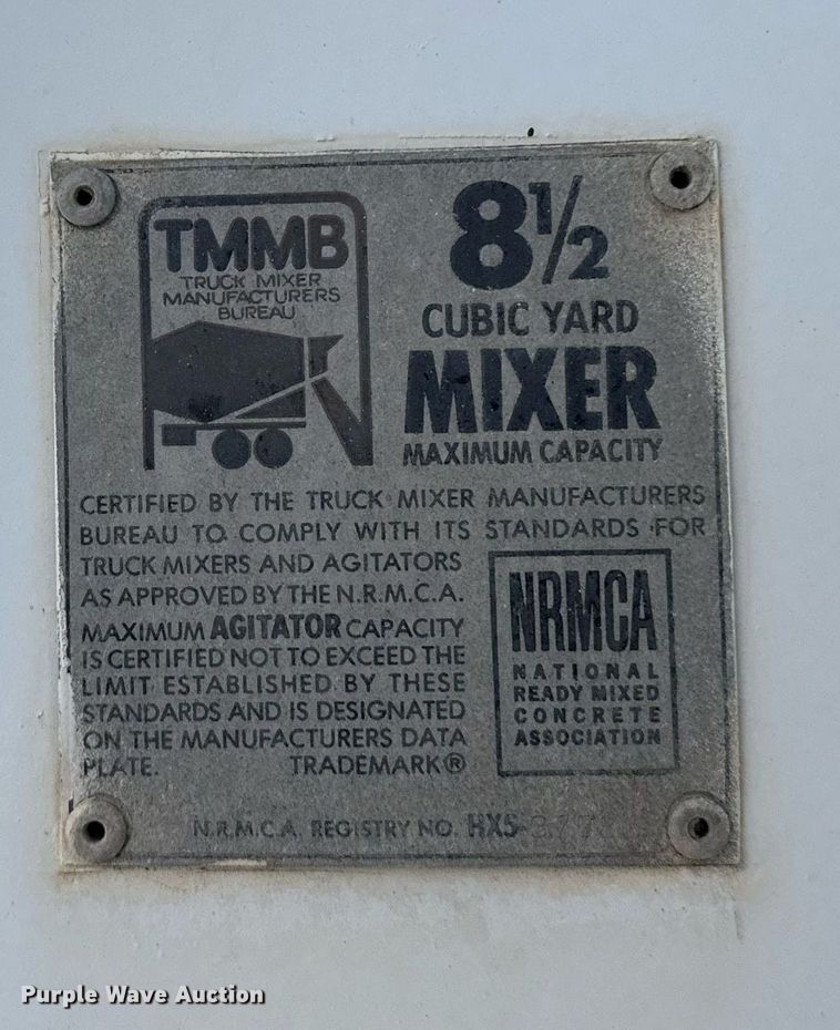 image for item EG6529 1989 Ford LT8000 ready mix truck