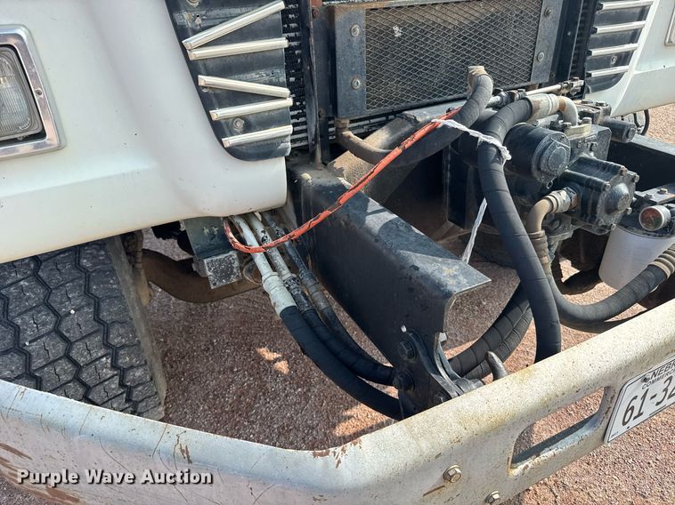 image for item EG6529 1989 Ford LT8000 ready mix truck