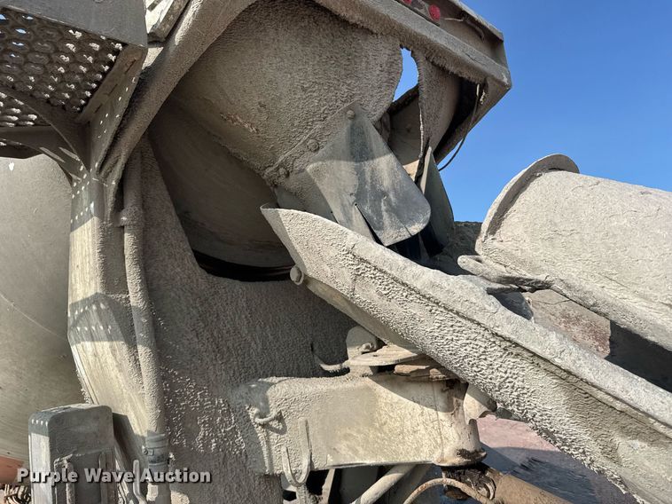 image for item EG6529 1989 Ford LT8000 ready mix truck