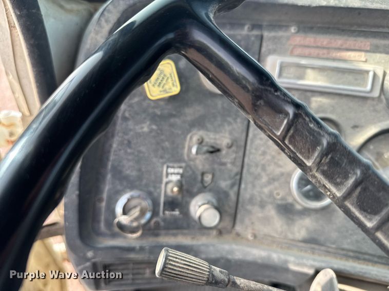 image for item EG6529 1989 Ford LT8000 ready mix truck