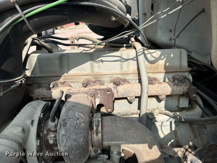 image for item EG6529 1989 Ford LT8000 ready mix truck