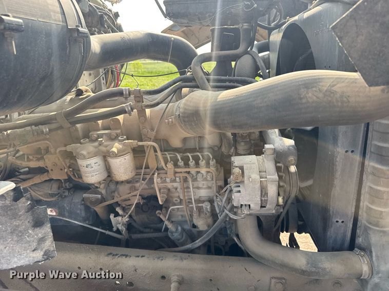 image for item EG6529 1989 Ford LT8000 ready mix truck