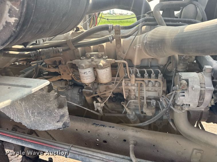 image for item EG6529 1989 Ford LT8000 ready mix truck