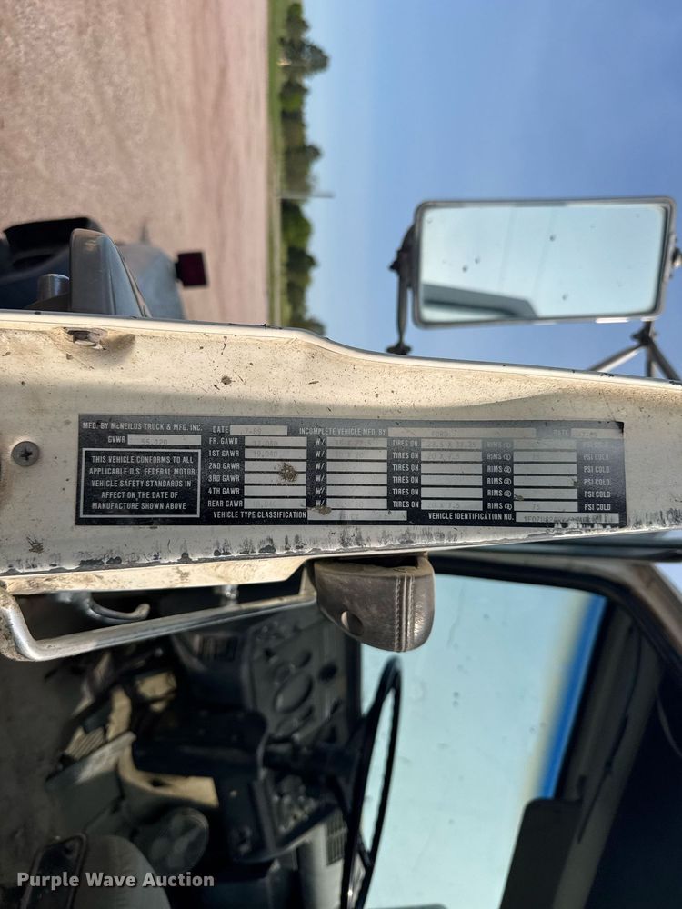 image for item EG6529 1989 Ford LT8000 ready mix truck