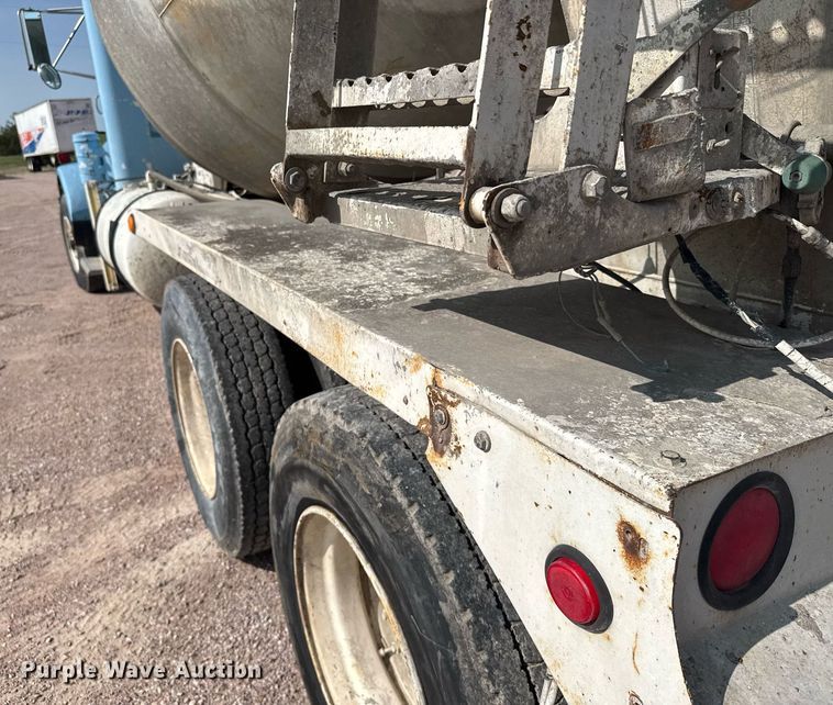 image for item EG6530 1978 Peterbilt 348M ready mix truck