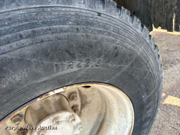 image for item EG6532 1990 Peterbilt 357 ready mix truck