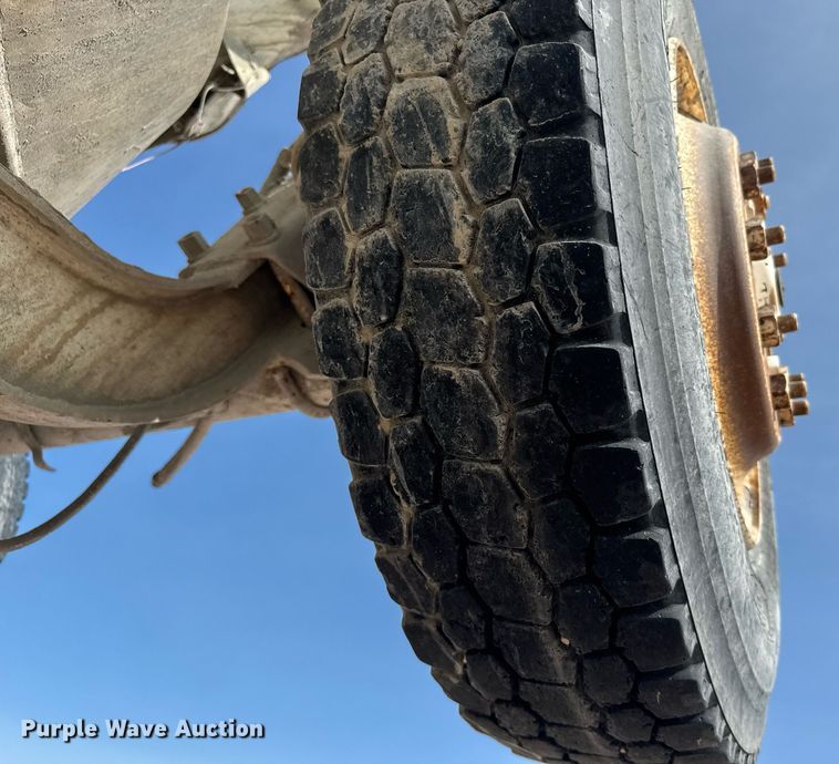 image for item EG6532 1990 Peterbilt 357 ready mix truck