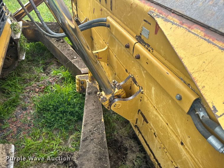 image for item EG6651 2008 Caterpillar D6T XL dozer