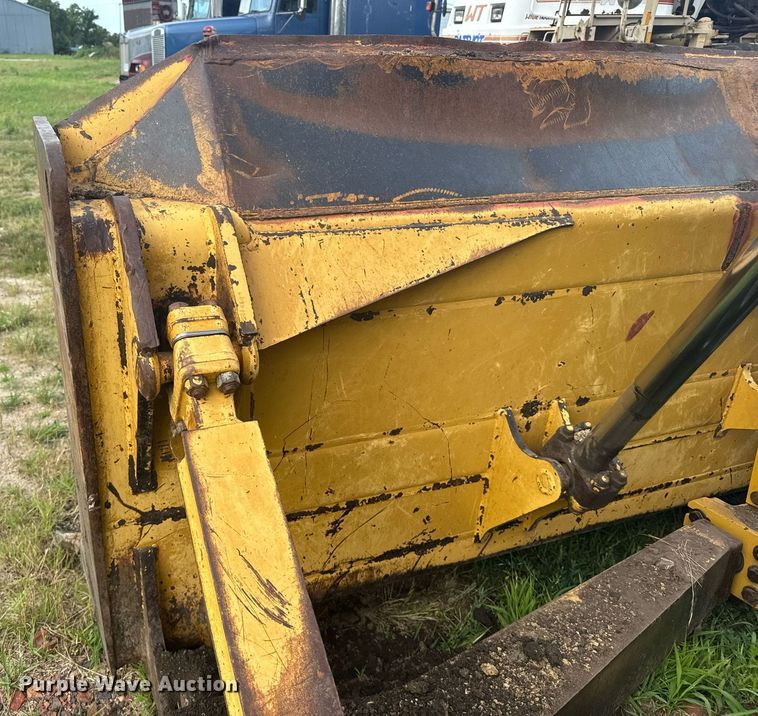 image for item EG6651 2008 Caterpillar D6T XL dozer