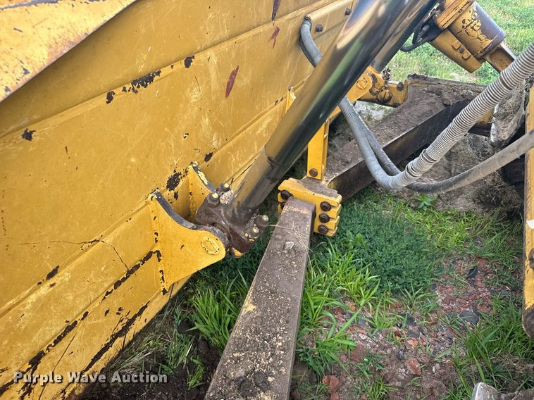 image for item EG6651 2008 Caterpillar D6T XL dozer