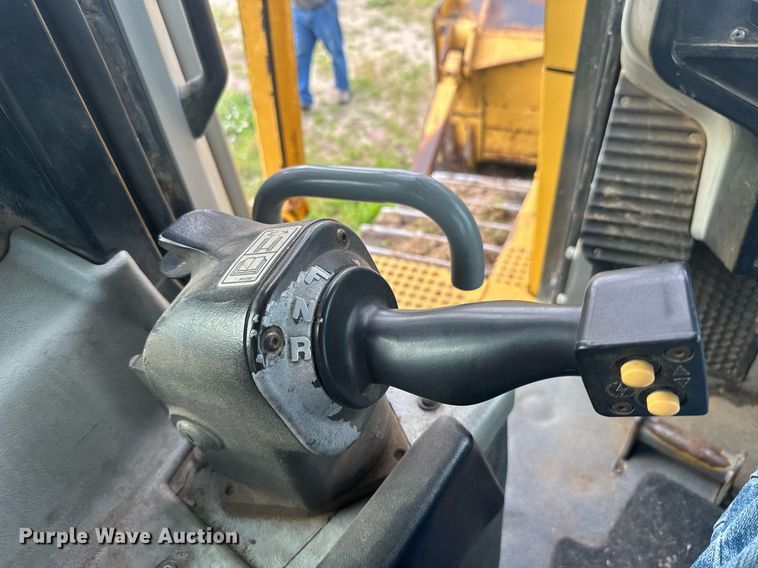 image for item EG6651 2008 Caterpillar D6T XL dozer