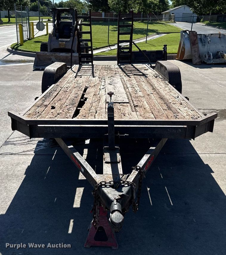 image for item EJ4638 2002 J&J CH utility trailer