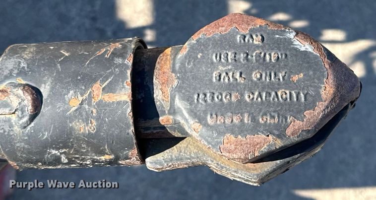 image for item EJ4638 2002 J&J CH utility trailer