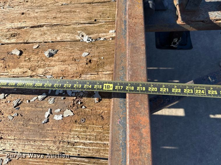 image for item EJ4638 2002 J&J CH utility trailer