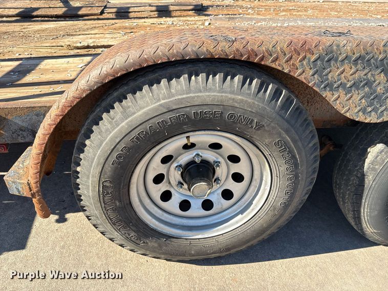 image for item EJ4638 2002 J&J CH utility trailer