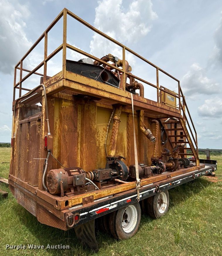 image for item EJ4701 2012 Interstate Thunder Storm III mud recycler with trailer