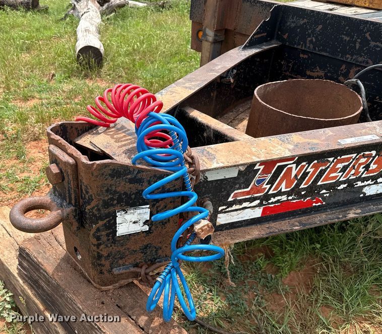 image for item EJ4701 2012 Interstate Thunder Storm III mud recycler with trailer