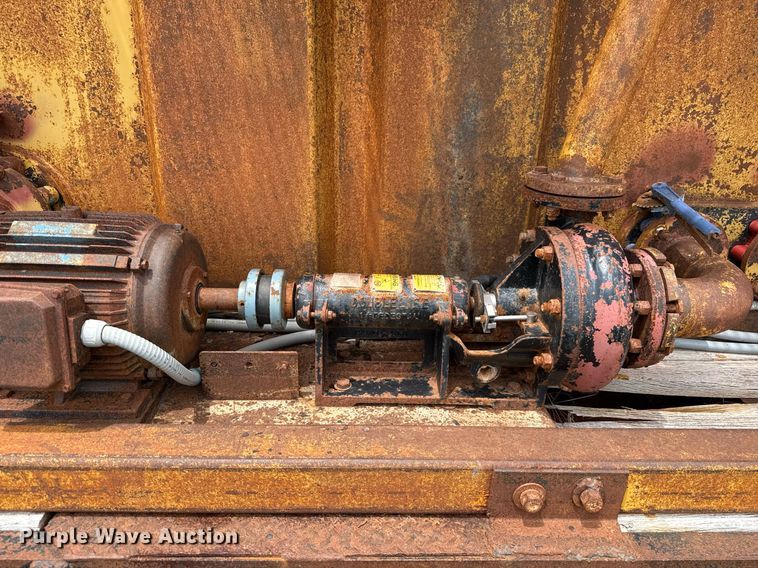 image for item EJ4701 2012 Interstate Thunder Storm III mud recycler with trailer