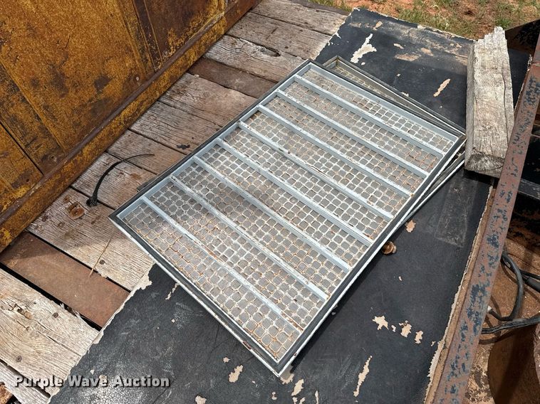 image for item EJ4701 2012 Interstate Thunder Storm III mud recycler with trailer